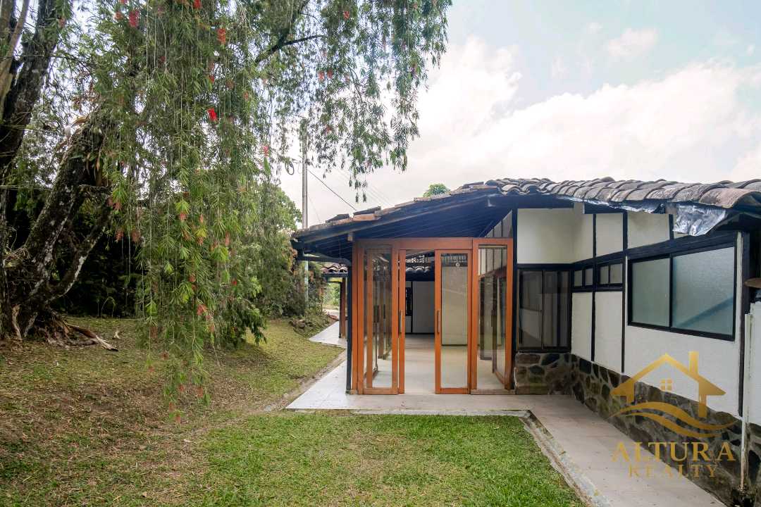 SE VENDE CASA EN CONJUNTO CERRADO ARMENIA CIRCASIA