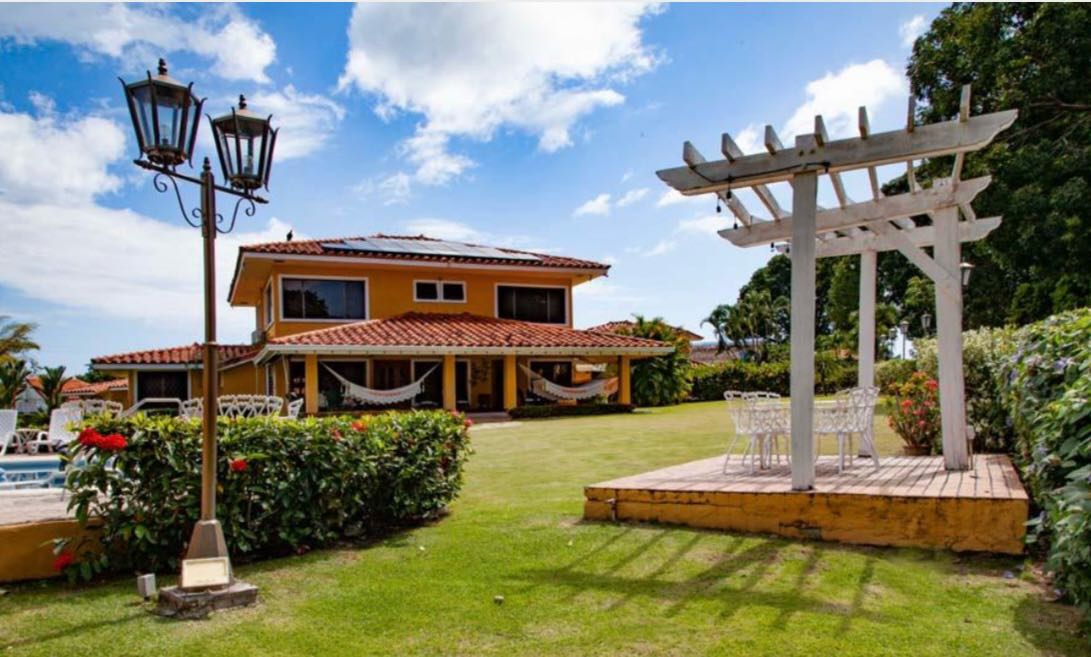 Se Vende Casa en Coronado, Club de Golf