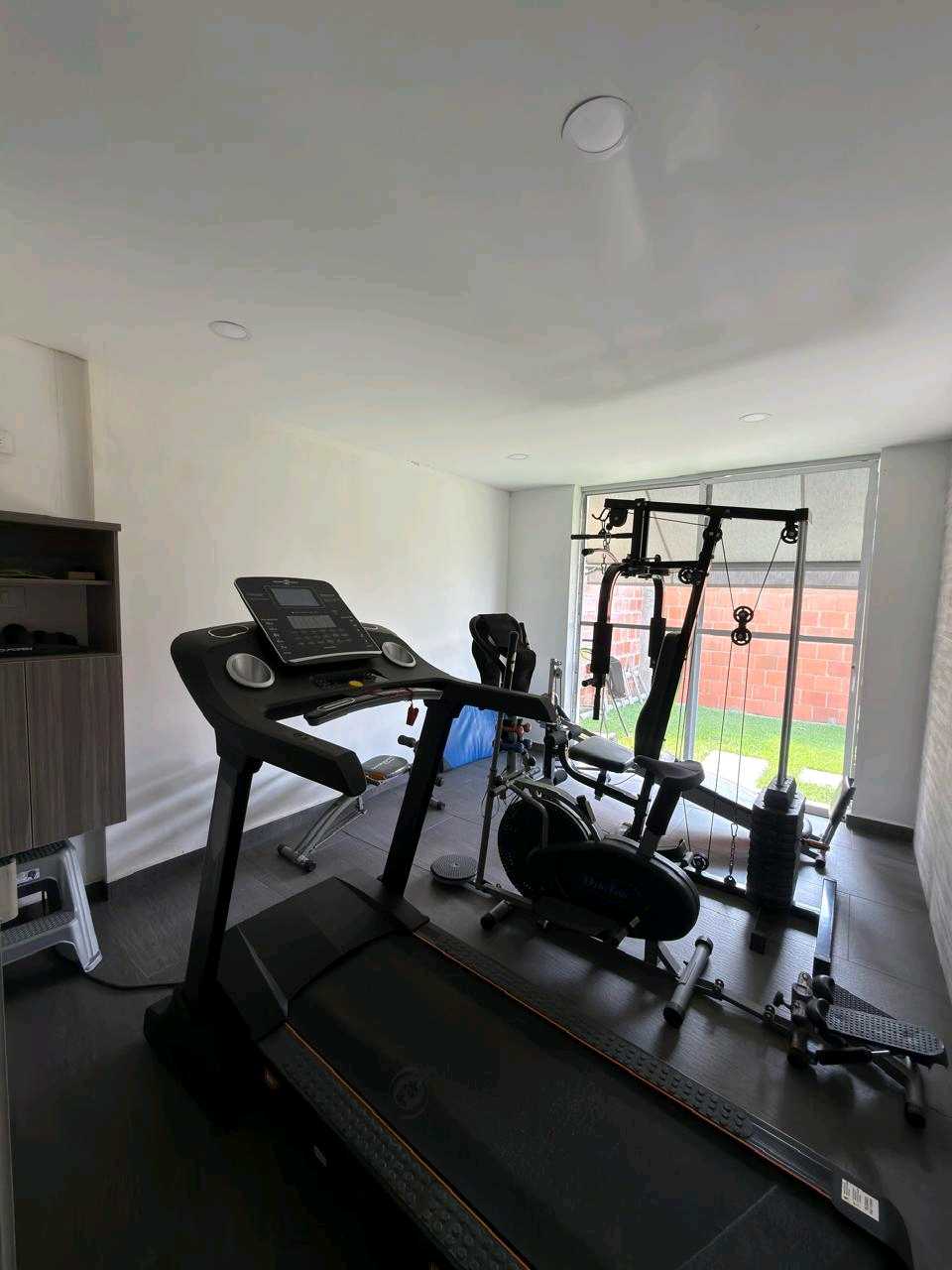 SE VENDE CASA EN EL CASTILLO W9930938 ISA
