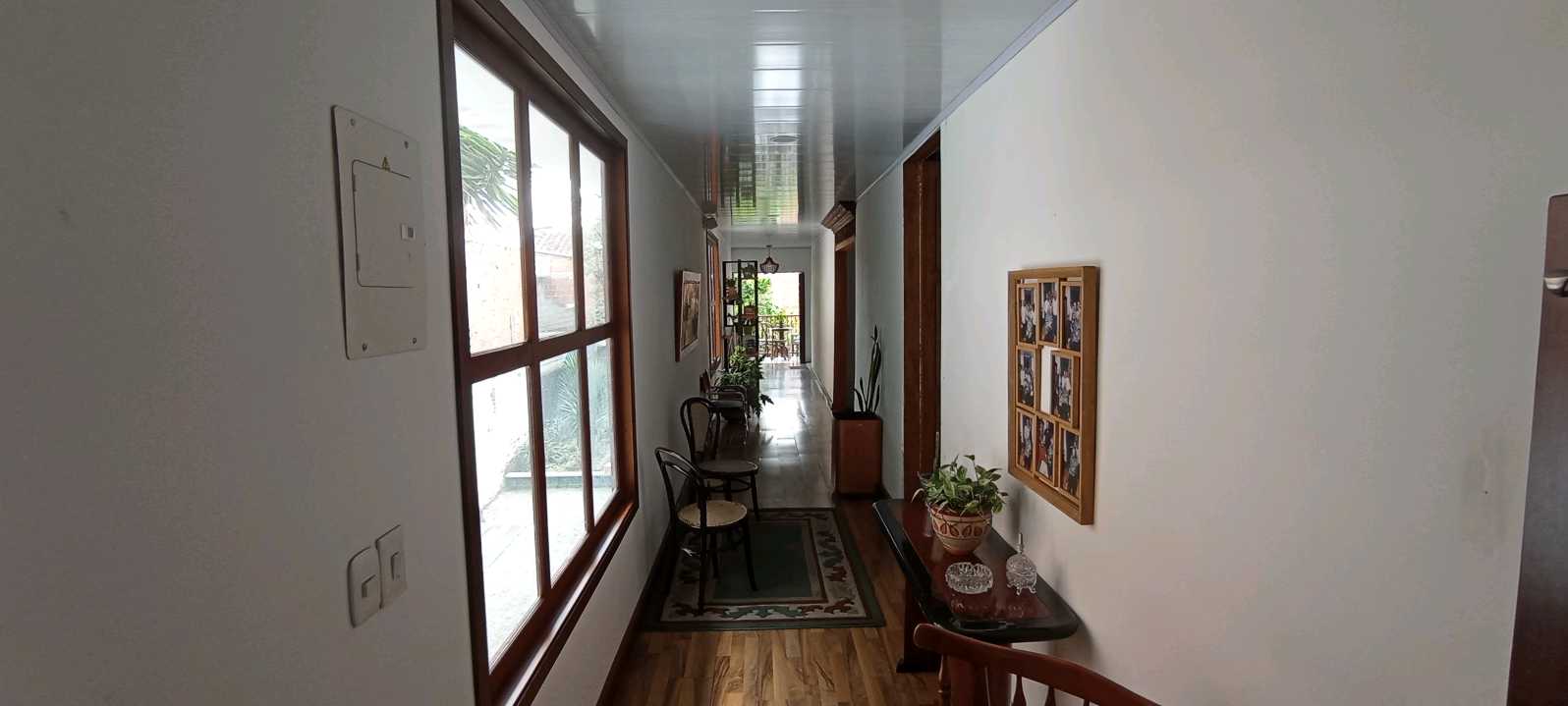 SE VENDE CASA EN EL CENTRO DE CIRCASIA