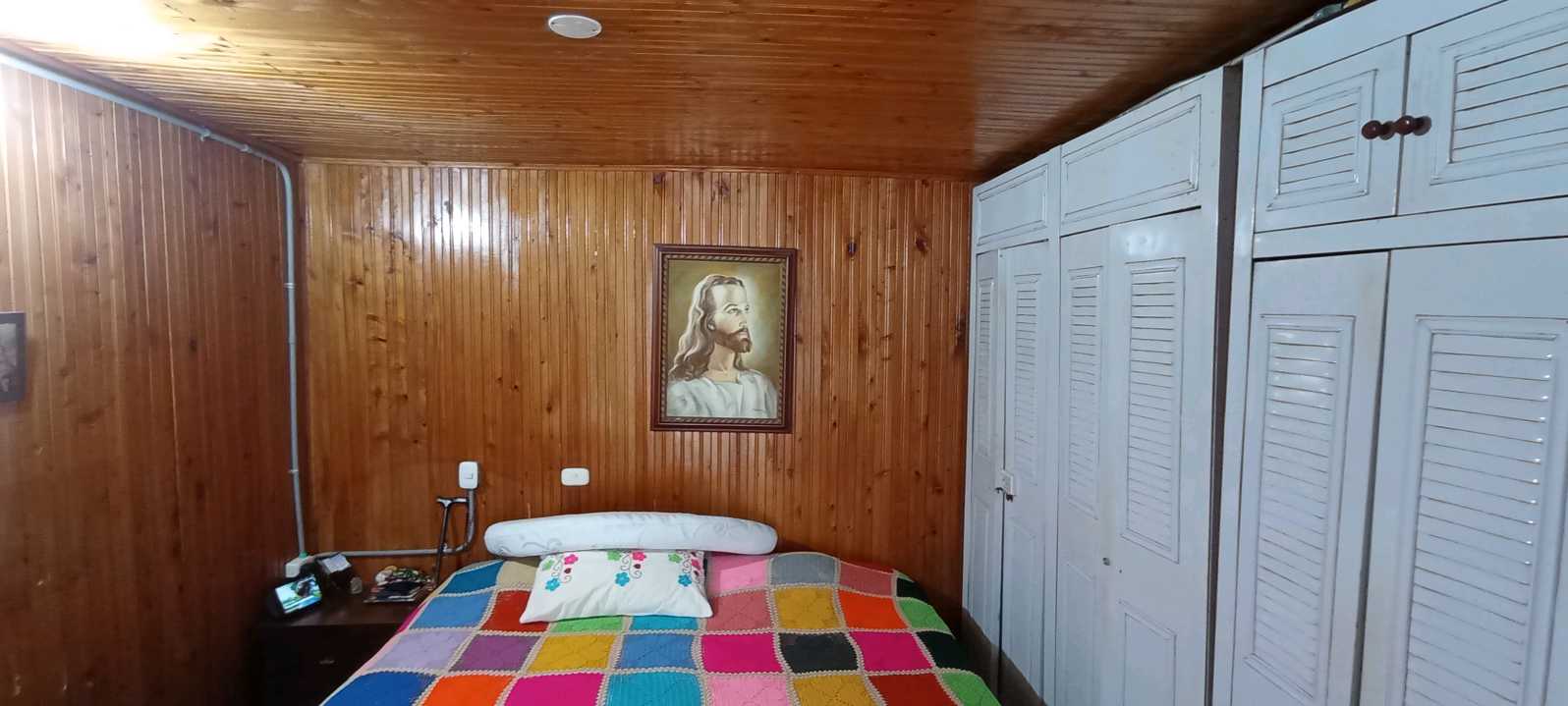 SE VENDE CASA EN EL CENTRO DE CIRCASIA