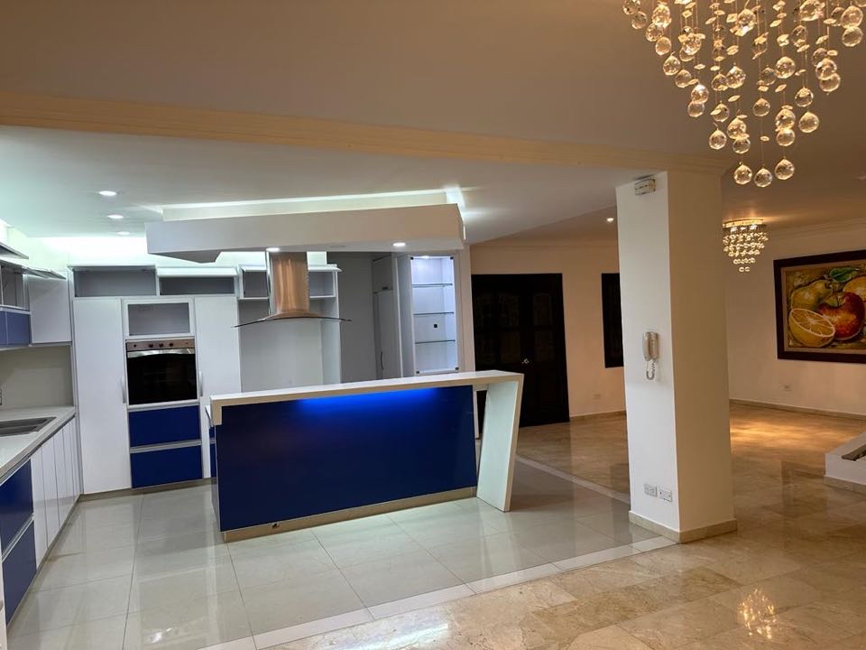 SE VENDE CASA EN EL INGENIO SUR DE CALI