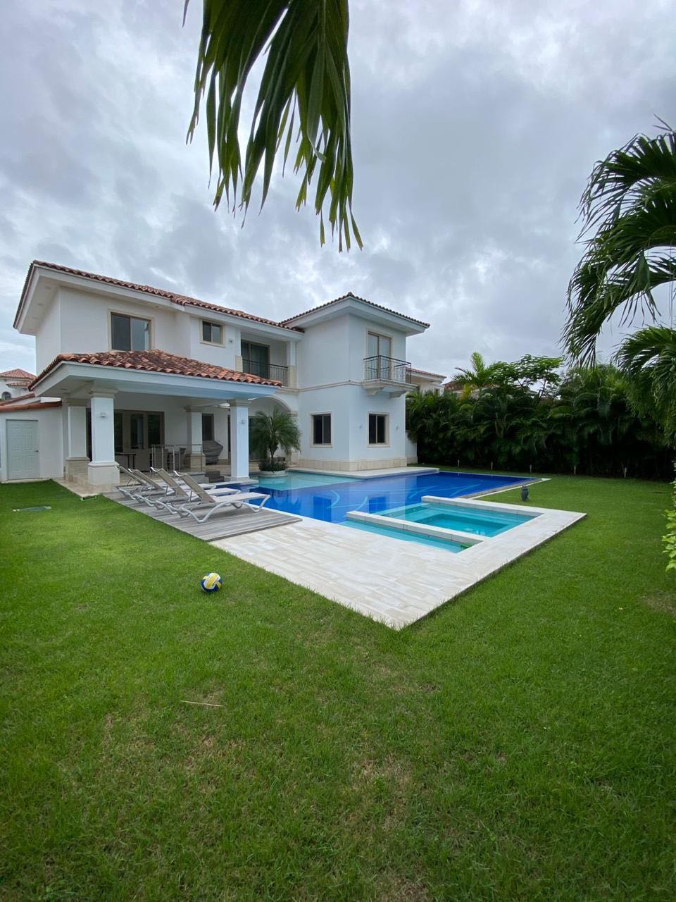 Se Vende Casa en Fairway Santa Maria