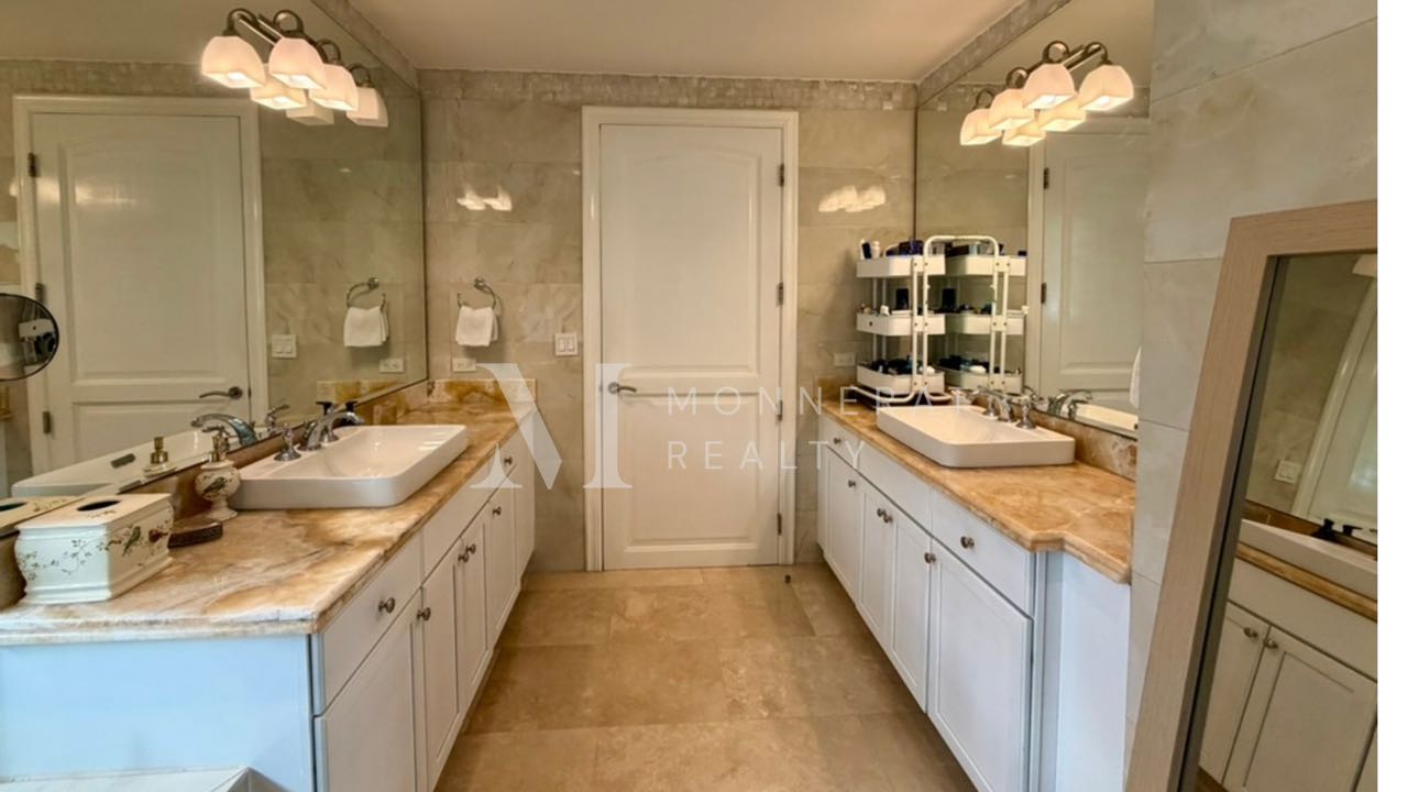 SE VENDE HERMOSA CASA EN FAIRWAY SANTA MARIA