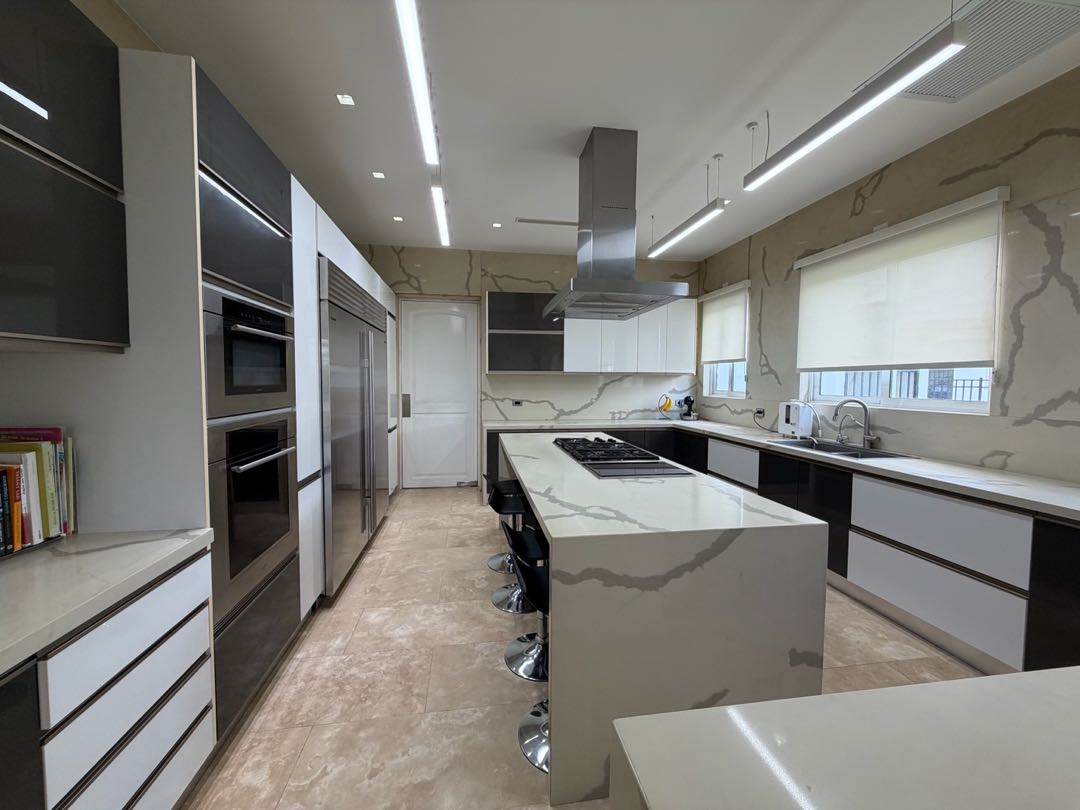 SE VENDE HERMOSA CASA EN FAIRWAY SANTA MARIA