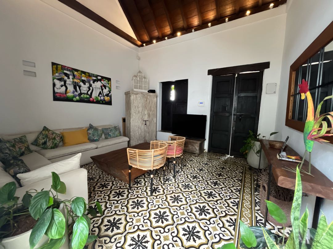 SE VENDE CASA EN GETSEMANI EXCELENTE PARA USO TURISTICO