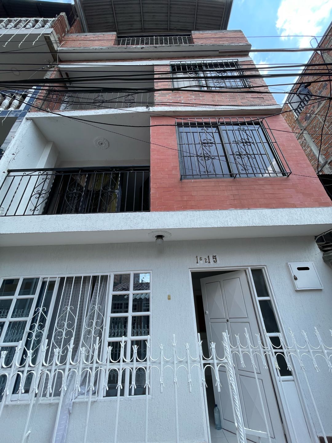 SE VENDE CASA EN LA RIVERA CALI