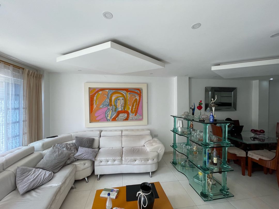 SE VENDE CASA EN LA RIVERA CALI