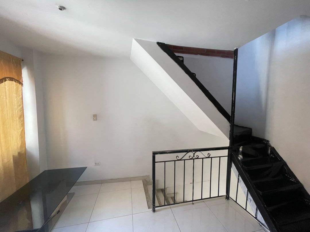 SE VENDE CASA EN LA RIVERA CALI