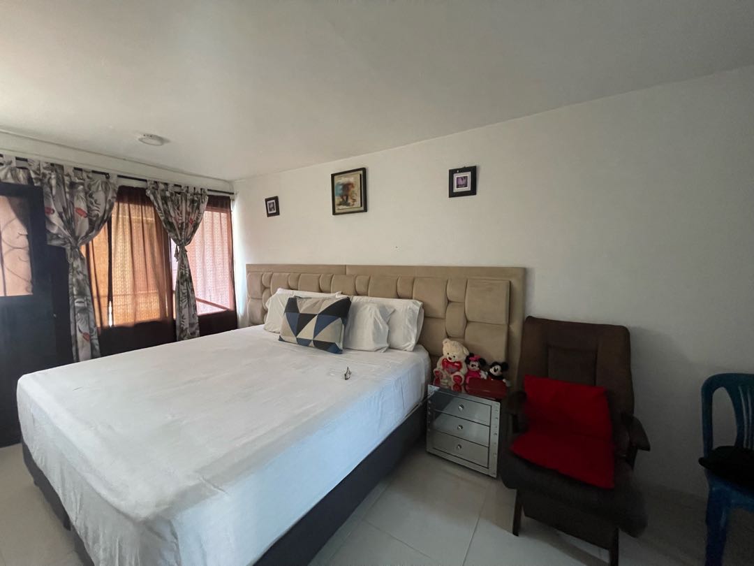 SE VENDE CASA EN LA RIVERA CALI
