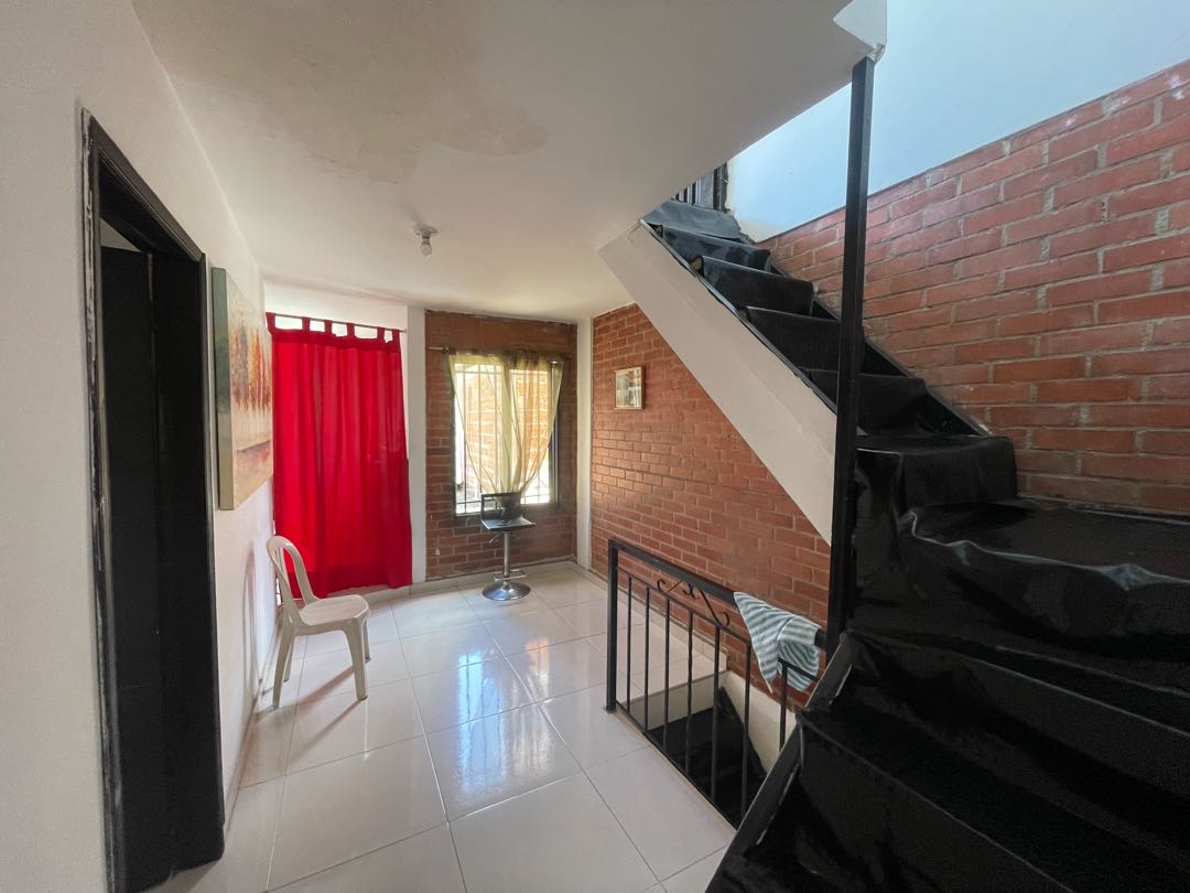 SE VENDE CASA EN LA RIVERA CALI