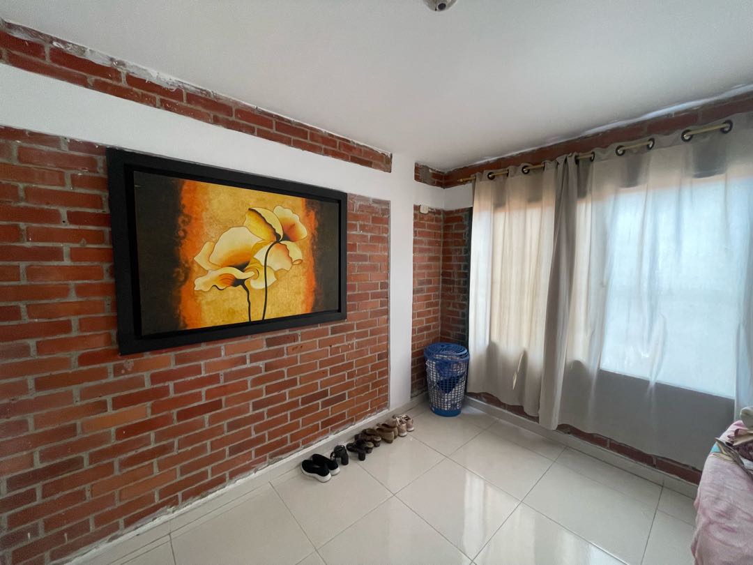 SE VENDE CASA EN LA RIVERA CALI
