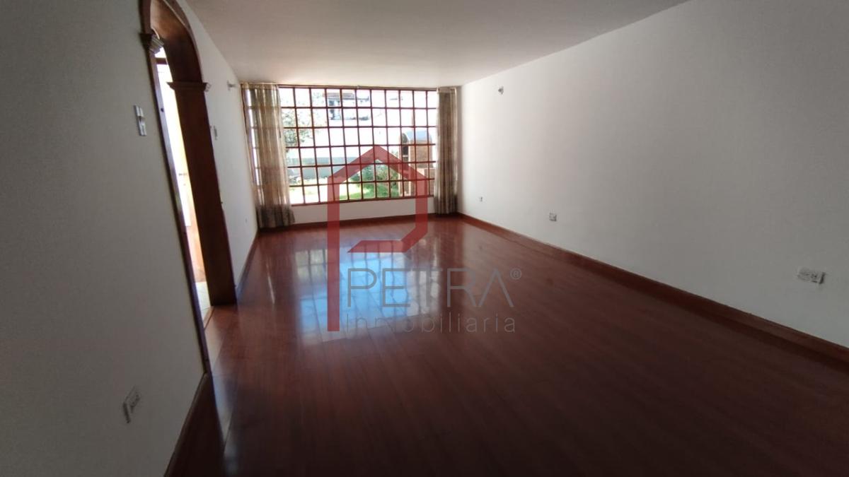 SE VENDE AMPLIA CASA EN LOCALIDAD DE SUBA BOGOTA