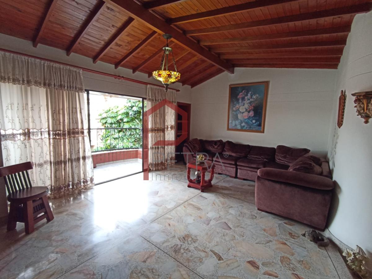 Se Vende Casa En Santa Lucia, Medellín