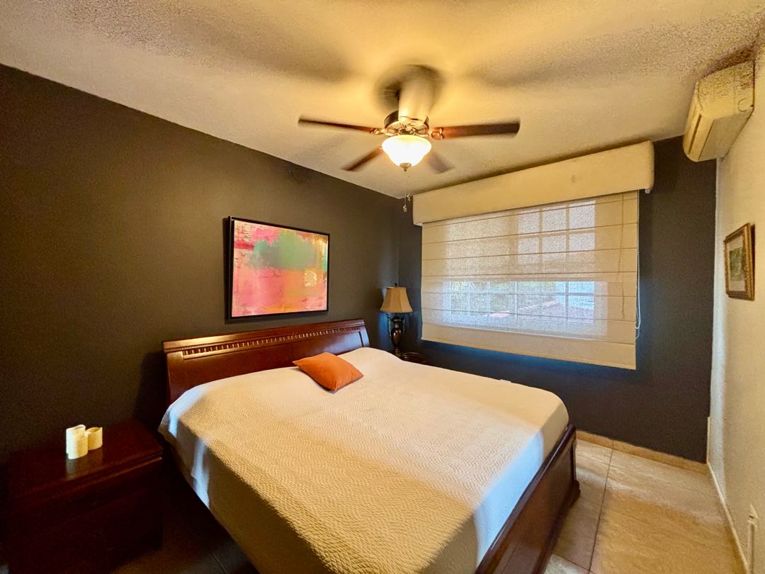 Se Vende Casa en Villa Valencia, Costa Sur