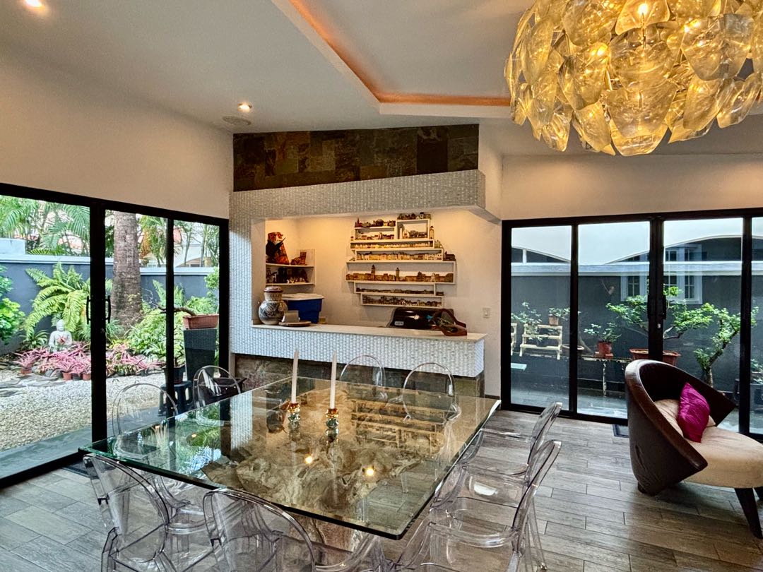 Se Vende Casa en Villa Valencia, Costa Sur