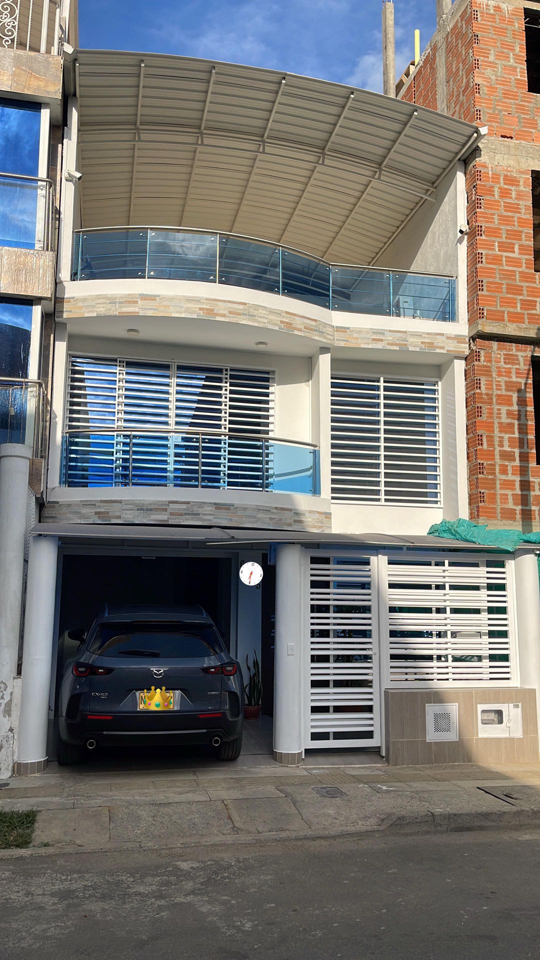 SE VENDE CASA EN VILLAMAGNA CIUDAD 2000