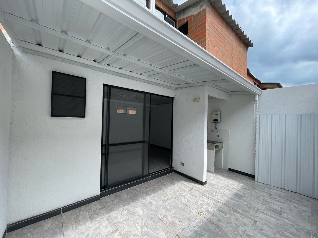 SE VENDE CASA ENTREVIENTOS JAMUNDI