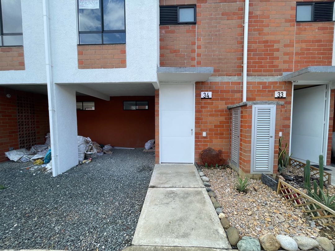 SE VENDE CASA ENTREVIENTOS JAMUNDI