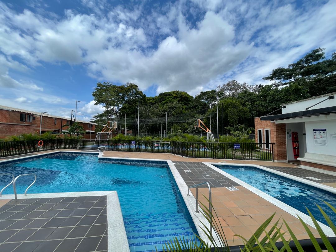 SE VENDE CASA ENTREVIENTOS JAMUNDI