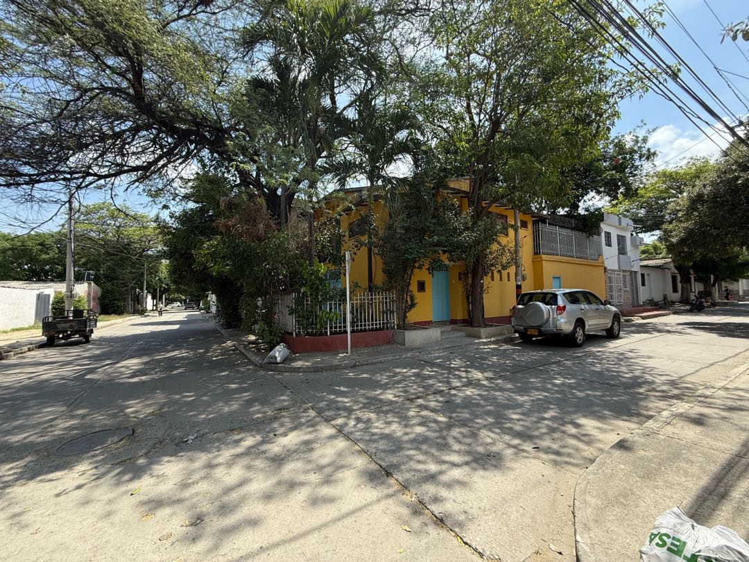 Se vende casa/lote de esquina en barrio El Libertador, Santa Marta