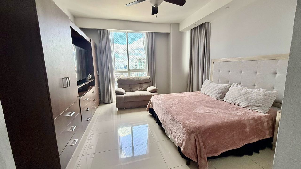 Se Vende en PH Mandarin Bay, San Francisco