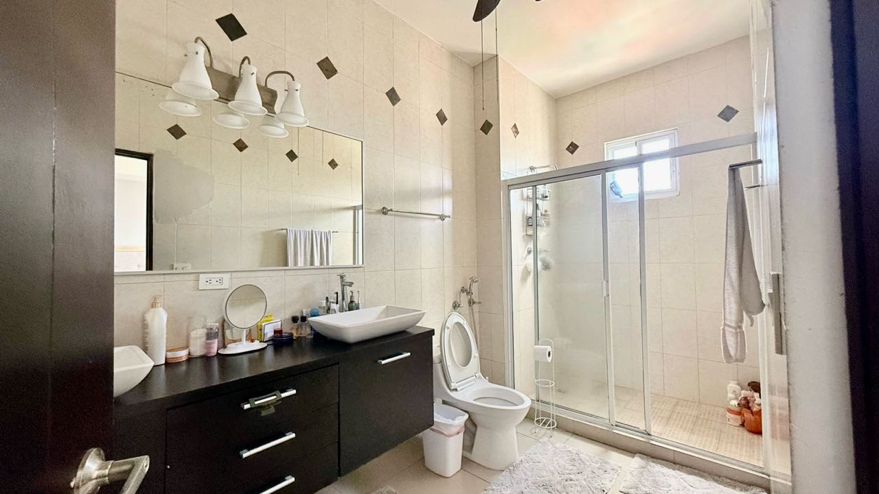 Se Vende en PH Mandarin Bay, San Francisco