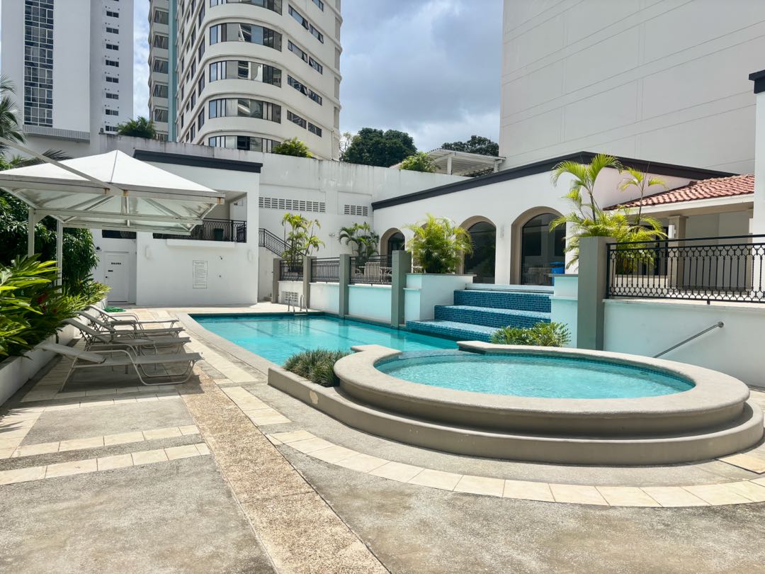 SE VENDE EN PH MARINA DEL REY, COCO DEL MAR