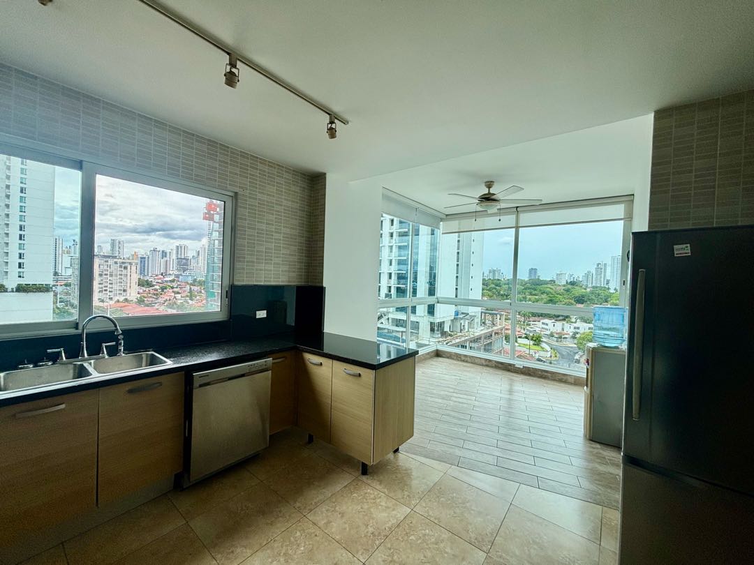 Se Vende en PH Puntarenas, Coco del Mar