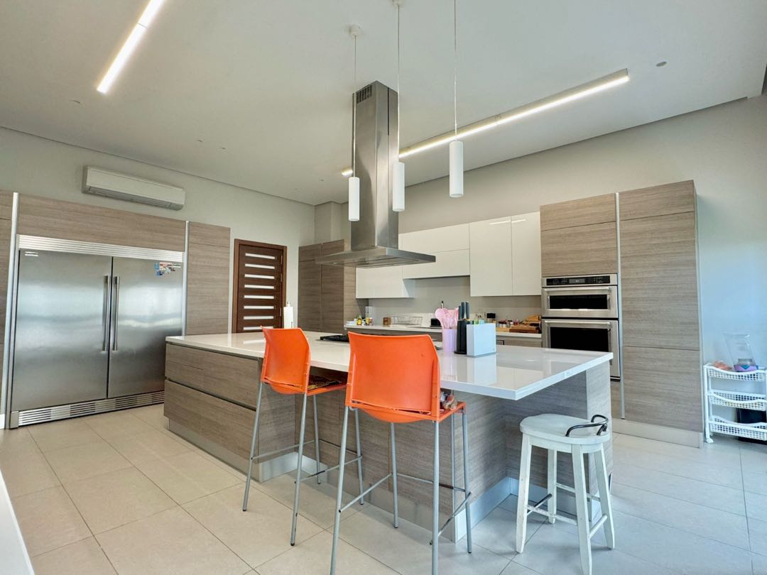 Se vende exclusivo apartamento en Santa Maria