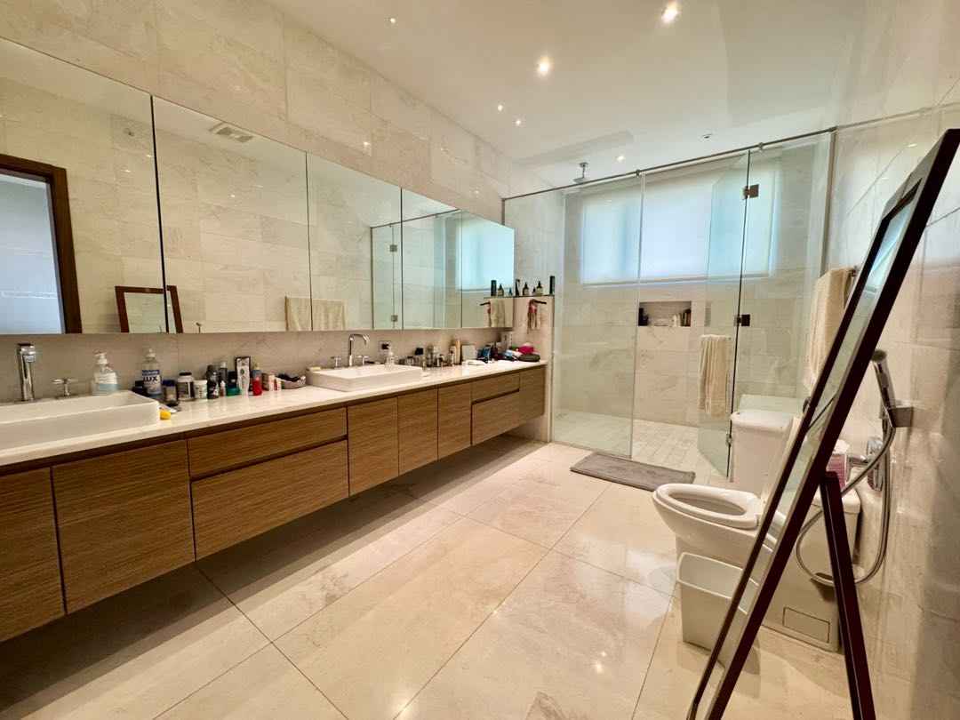 Se vende exclusivo apartamento en Santa Maria