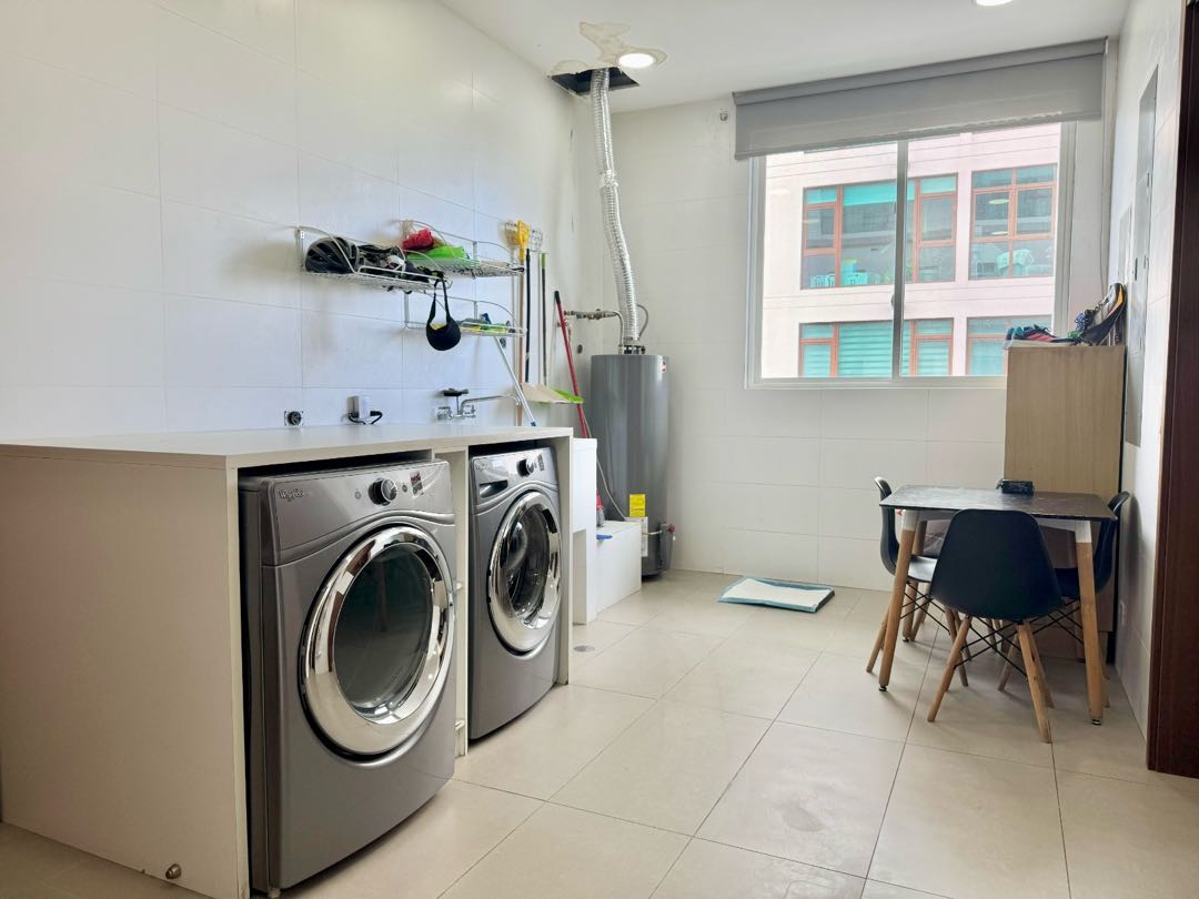 Se vende exclusivo apartamento en Santa Maria