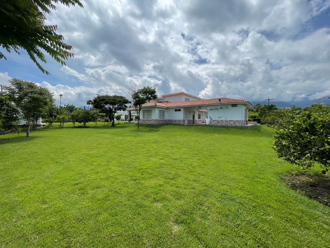 Detalle Inmueble Principal 4 SE VENDE FINCA DE LUJO EN SANTA ELENA VALLE