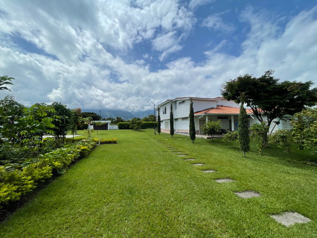 Detalle Inmueble Principal 7 SE VENDE FINCA DE LUJO EN SANTA ELENA VALLE