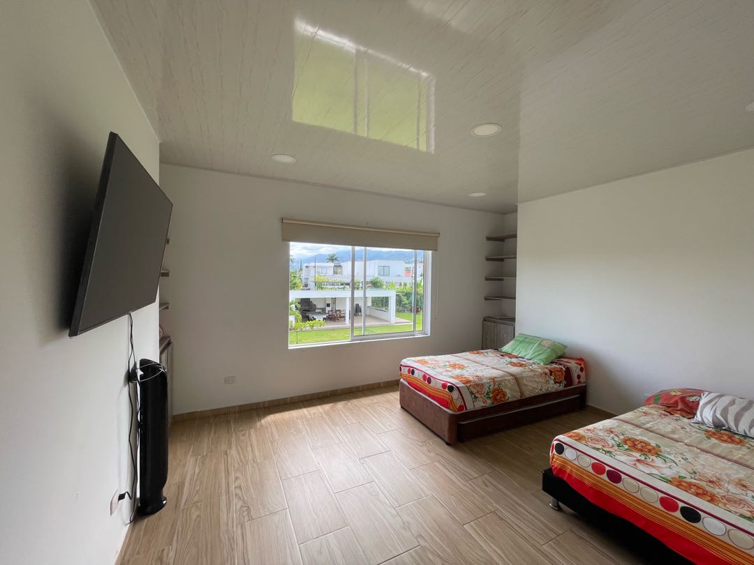 Detalle Inmueble Principal 23 SE VENDE FINCA DE LUJO EN SANTA ELENA VALLE
