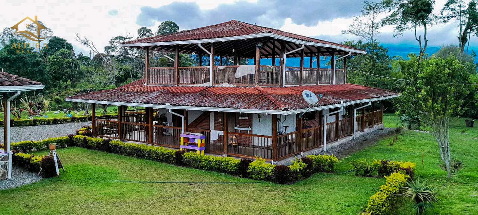 SE VENDE FINCA EN CIRCASIA