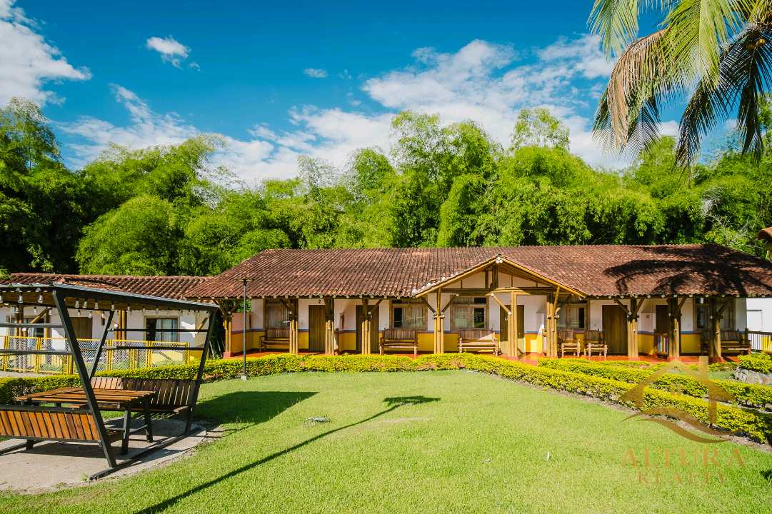 SE VENDE HOTEL CERCA AEROPUERTO ARMENIA