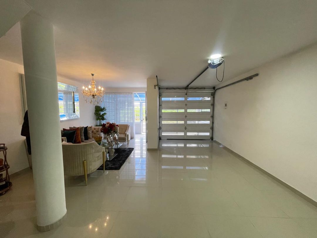 SE VENDE LINDA CASA EN VILLAMAGNA CIUDAD 2000