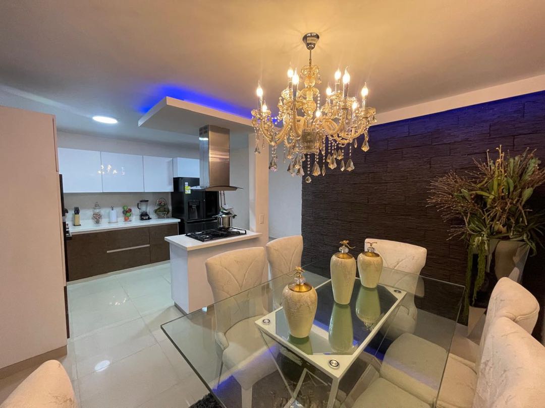 SE VENDE LINDA CASA EN VILLAMAGNA CIUDAD 2000