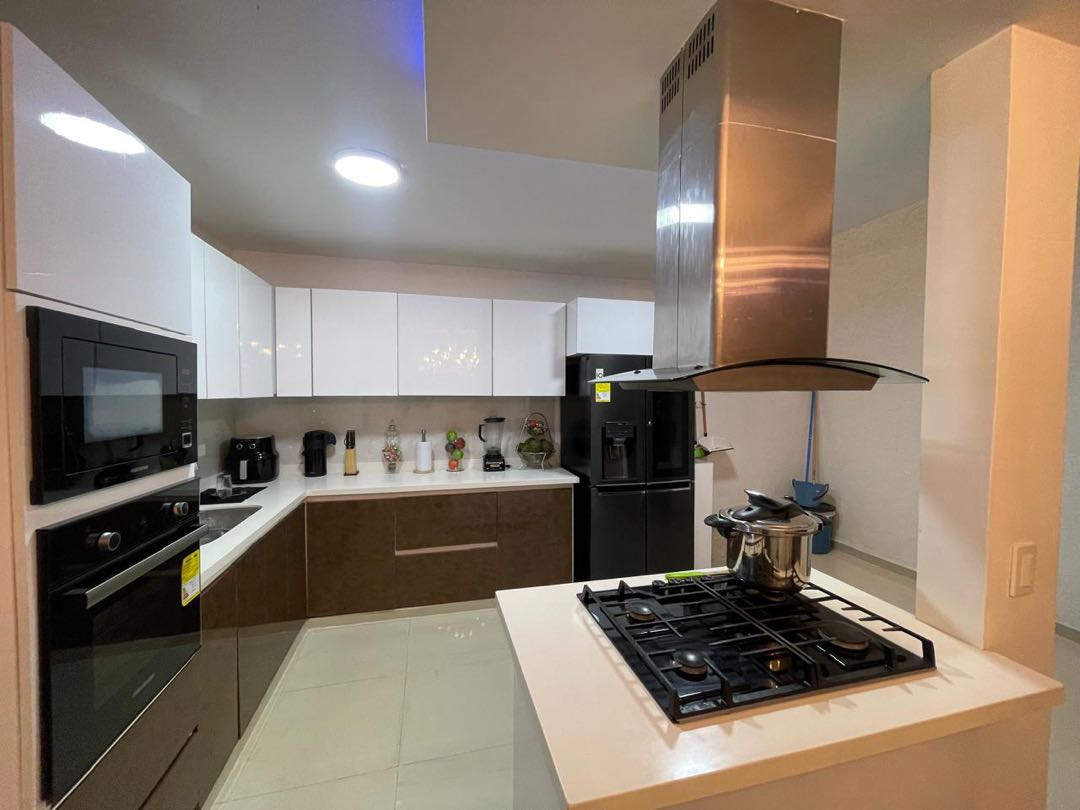 SE VENDE LINDA CASA EN VILLAMAGNA CIUDAD 2000