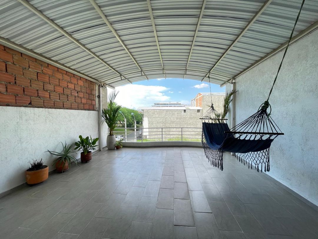 SE VENDE LINDA CASA EN VILLAMAGNA CIUDAD 2000