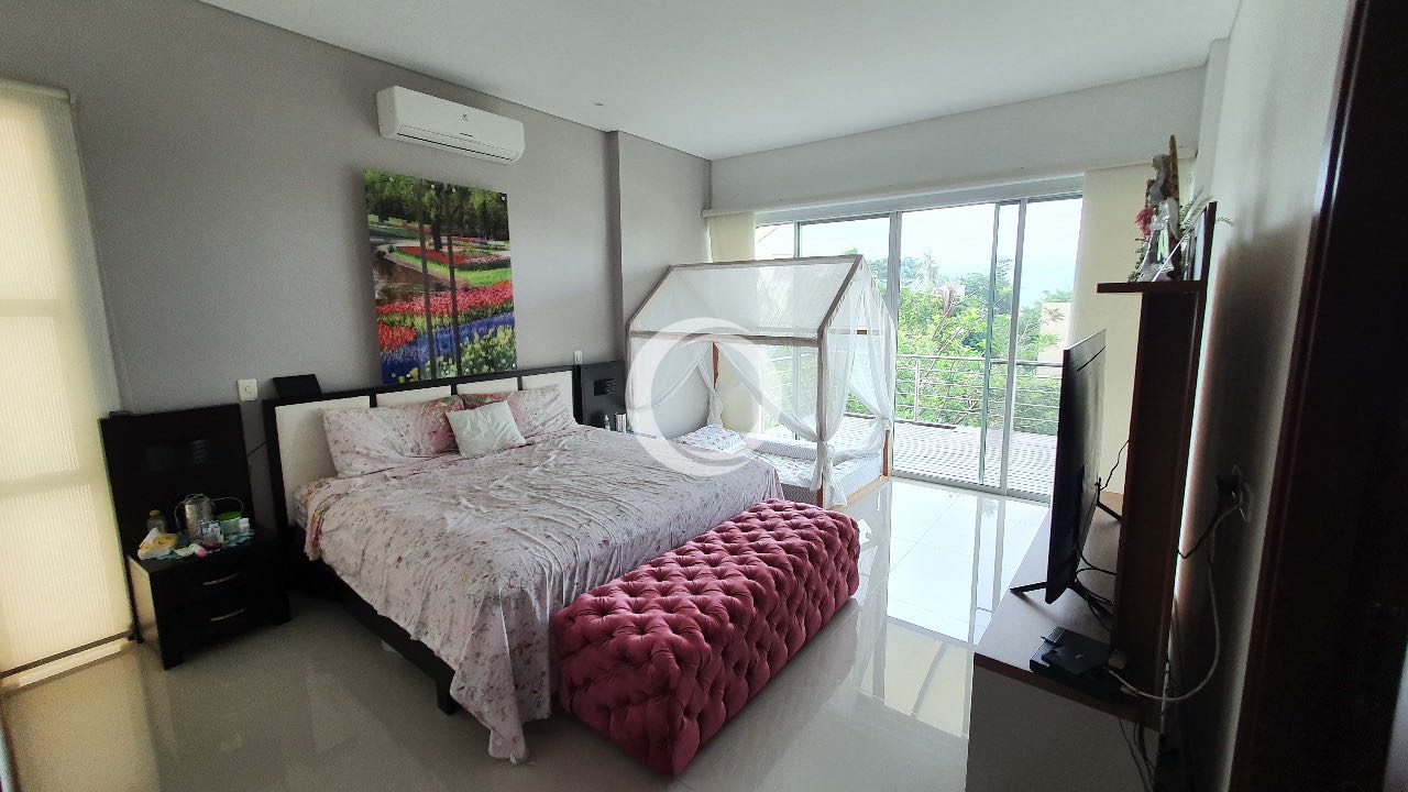 SE VENDE LUJOSA CASA EN CIUDAD JARDÍN