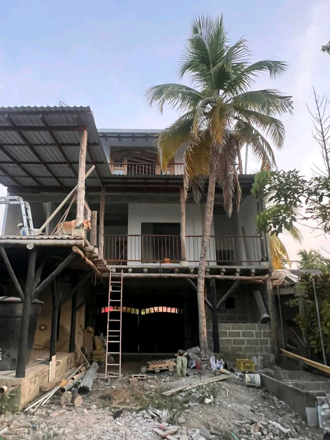 SE VENDE O PERMUTA CABAÑA A 100 MTS DE  LA PLAYA EN NECOCLI