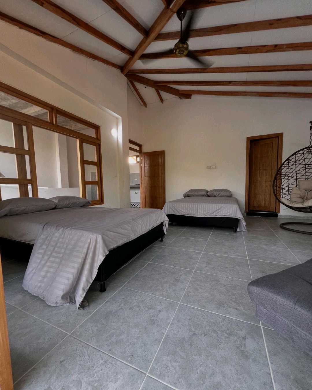 SE VENDE O PERMUTA CABAÑA A 100 MTS DE  LA PLAYA EN NECOCLI