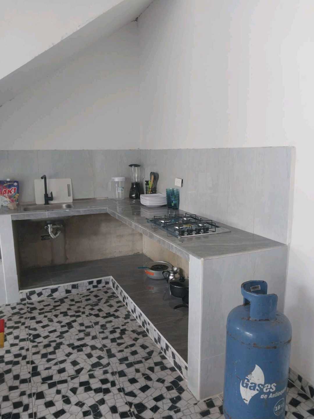 SE VENDE O PERMUTA CABAÑA A 100 MTS DE  LA PLAYA EN NECOCLI