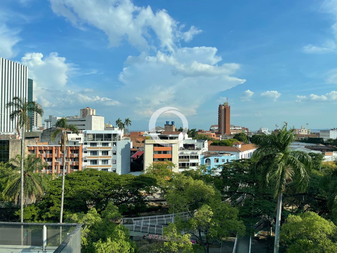 SE VENDE OFICINA EN TORRE CENTENARIO CALI
