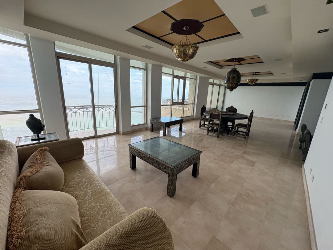 Se Vende Pacific Point Torre 300