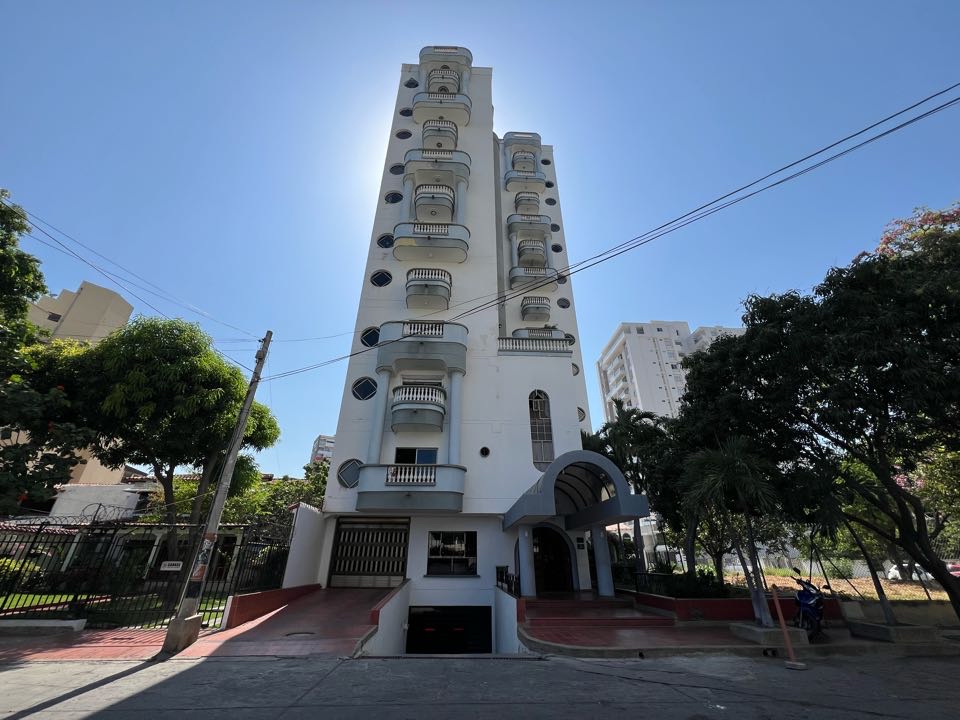 Se vende Penthouse duplex de OPORTUNIDAD en Bavaria, Santa Marta