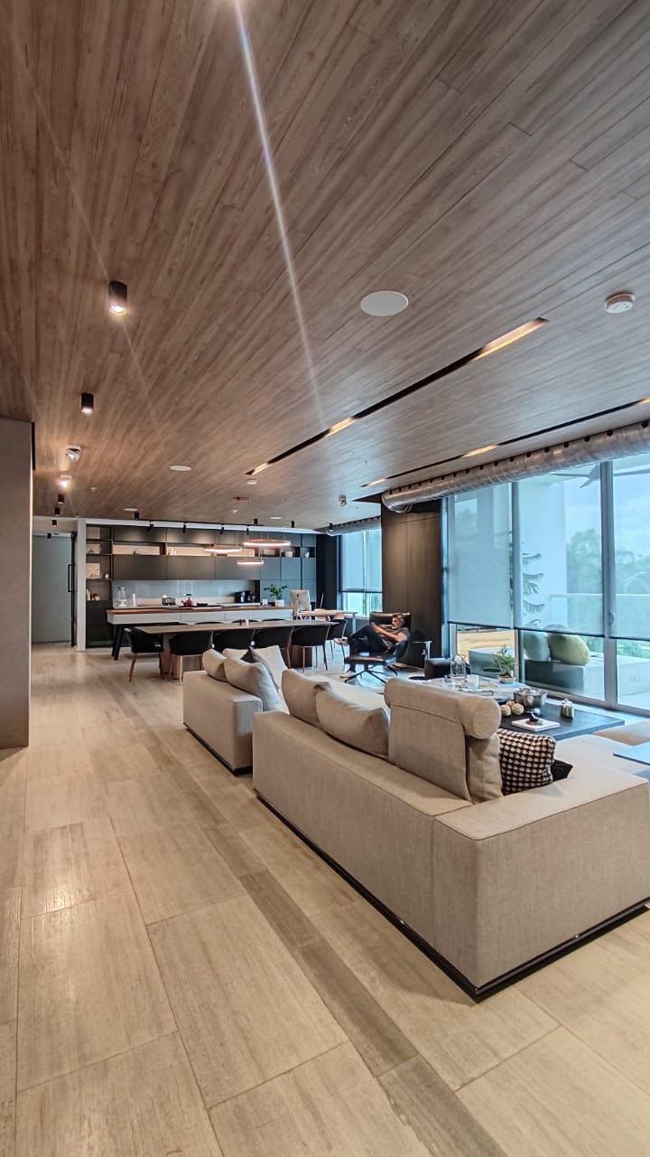 Se Vende Apartamento Duplex 2 niveles en Primera Linea Costa del Este