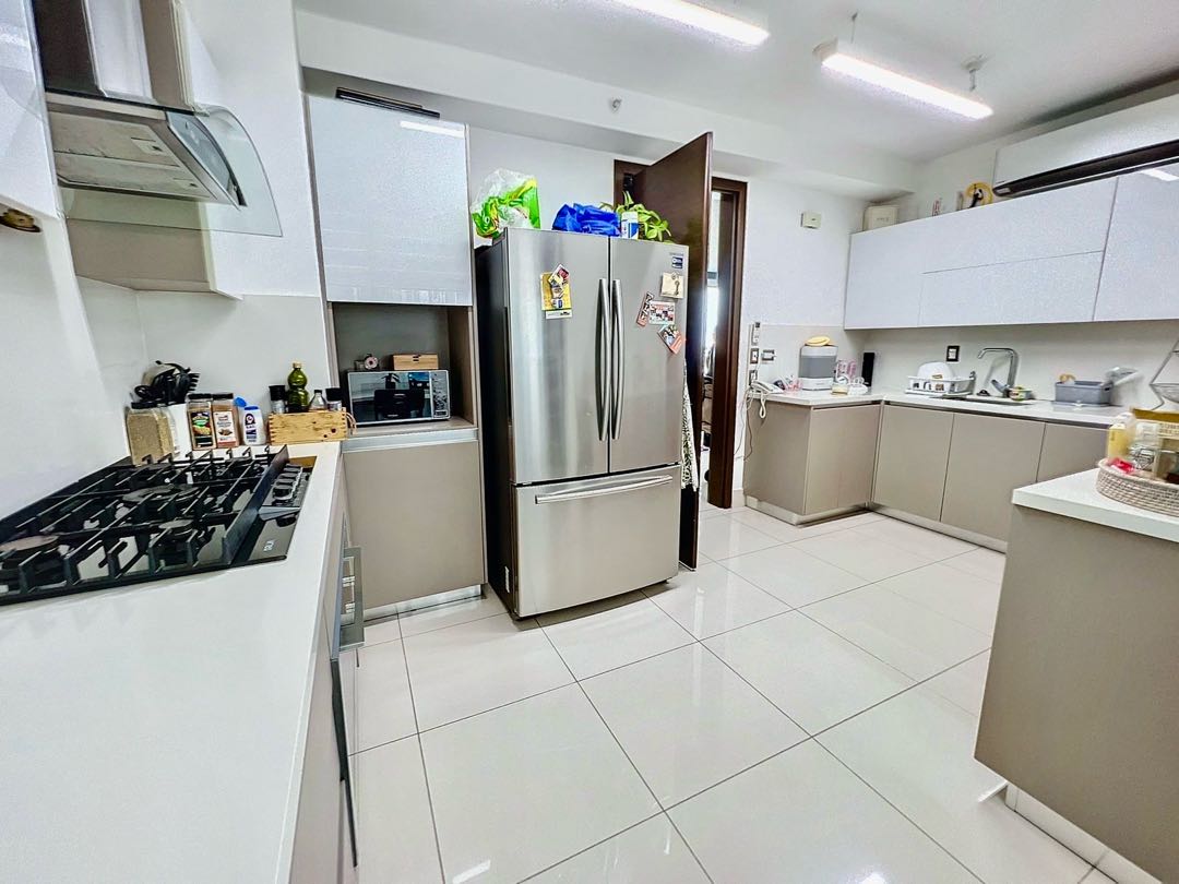 Se Vende en PH Bali con Vista al Mar